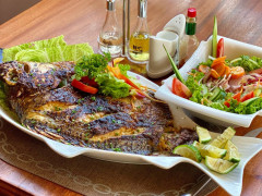 Escape Lounge, Escape Lounge photo