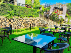 Escape Lounge, Escape Lounge photo